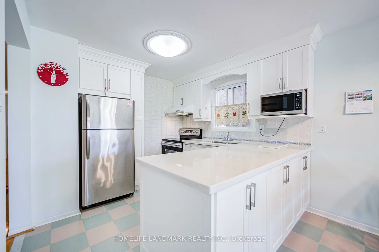 177, Roxanne, Milliken, Toronto