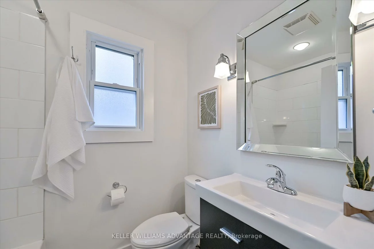 1080, Greenwood, East York, Toronto