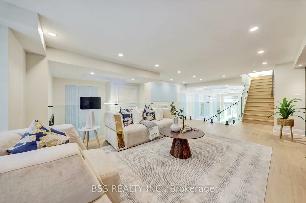 245, Ferris, O'Connor-Parkview, Toronto