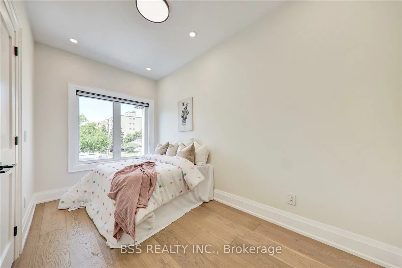 245, Ferris, O'Connor-Parkview, Toronto