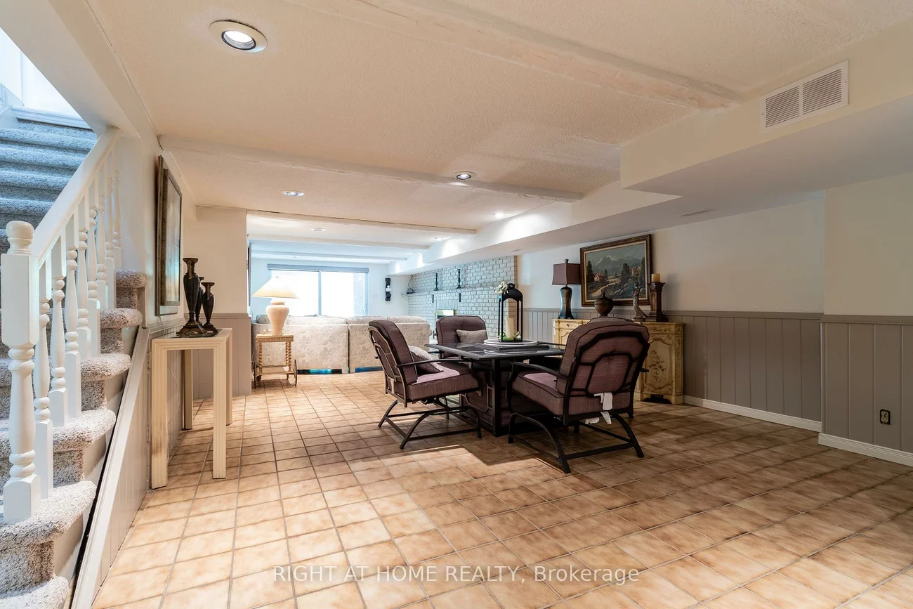 175, Bathgate, Centennial Scarborough, Toronto