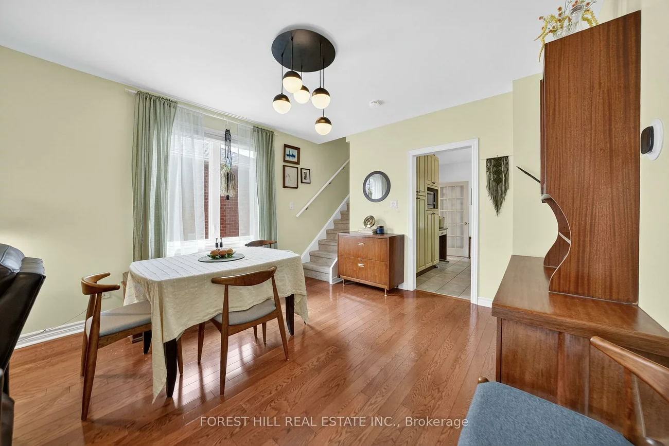 38, Scotia, Oakridge, Toronto