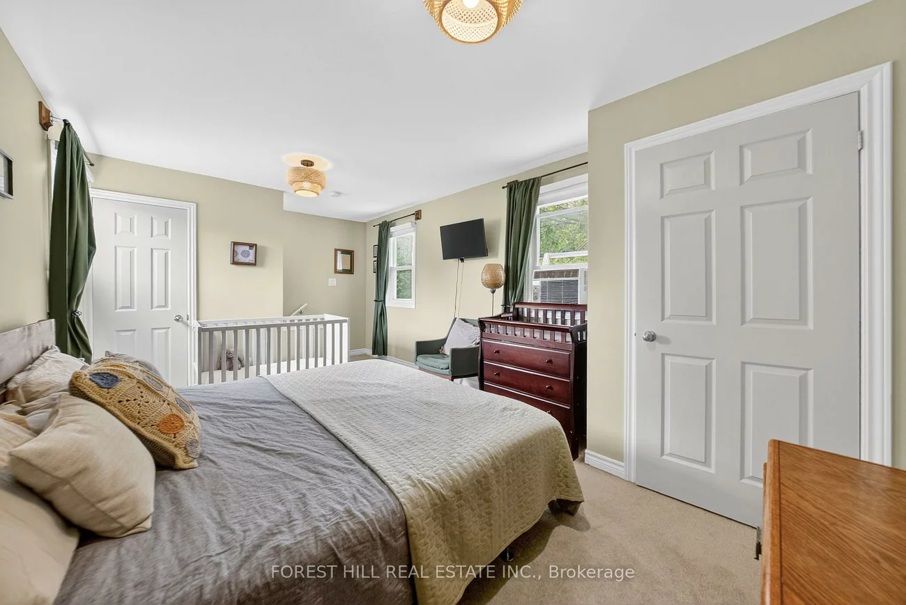 38, Scotia, Oakridge, Toronto