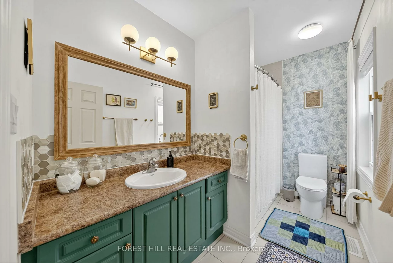 38, Scotia, Oakridge, Toronto