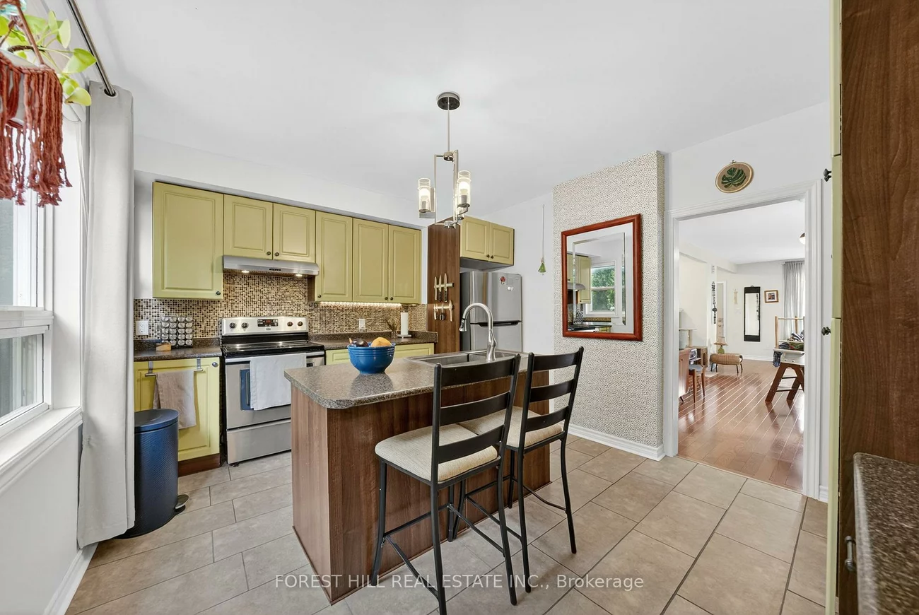 38, Scotia, Oakridge, Toronto