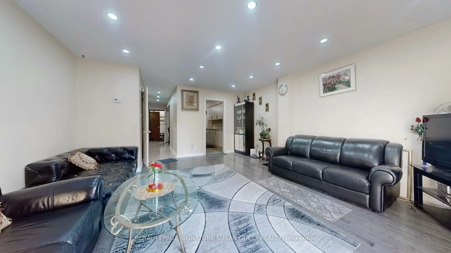 46, Albion, Oakridge, Toronto