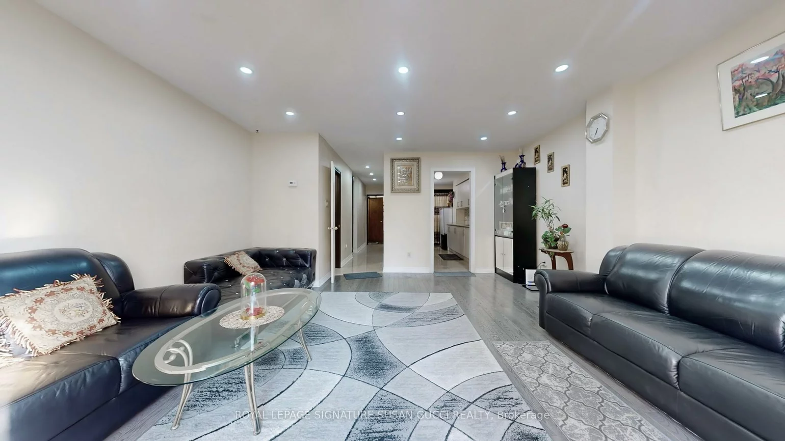 46, Albion, Oakridge, Toronto