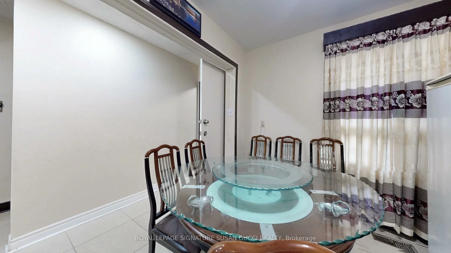 46, Albion, Oakridge, Toronto