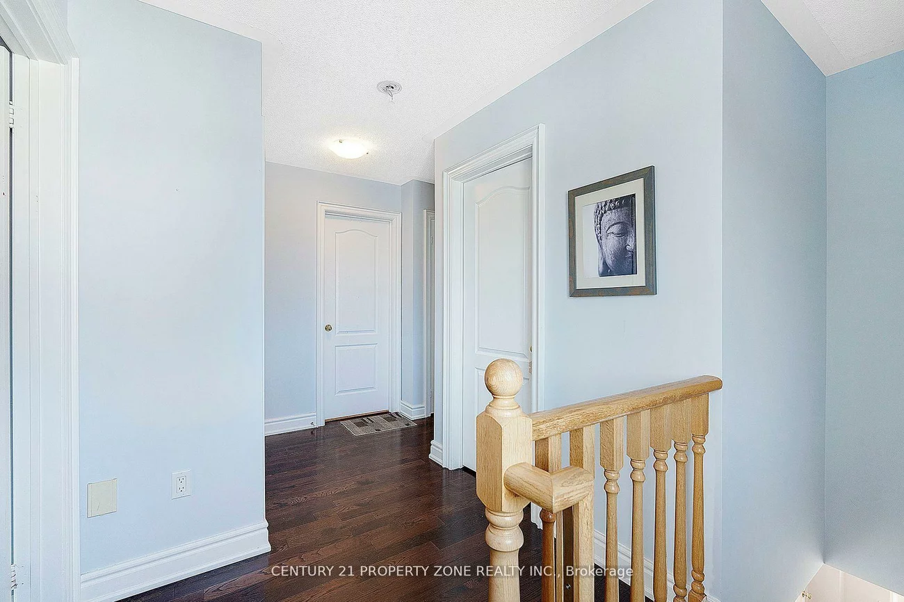 28, Seminoff, Clairlea-Birchmount, Toronto