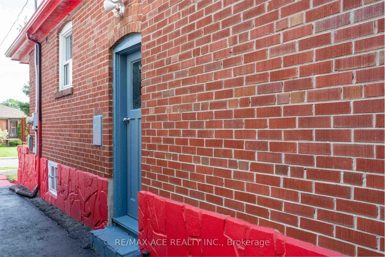 6, Seminole, Bendale, Toronto