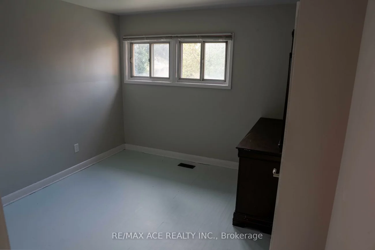 6, Seminole, Bendale, Toronto