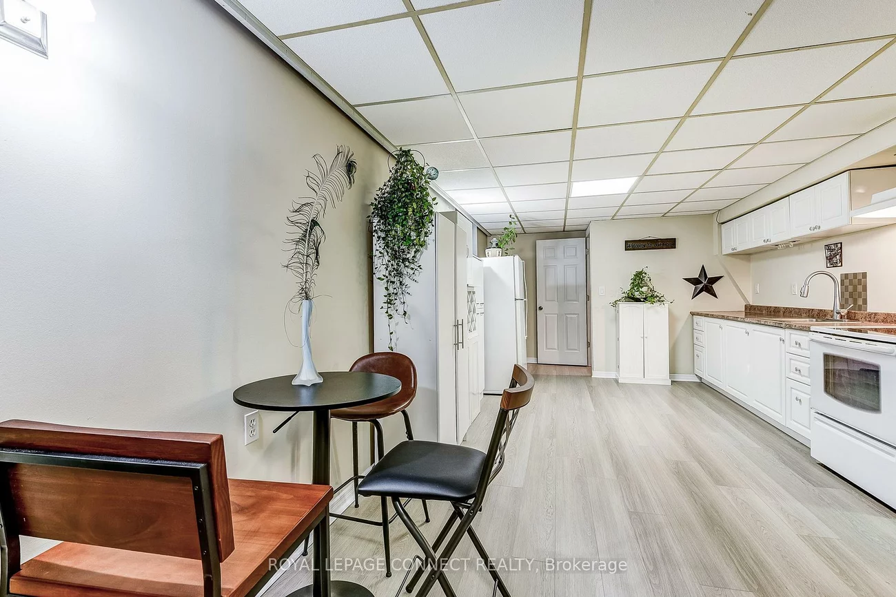 188, Island, Rouge E10, Toronto