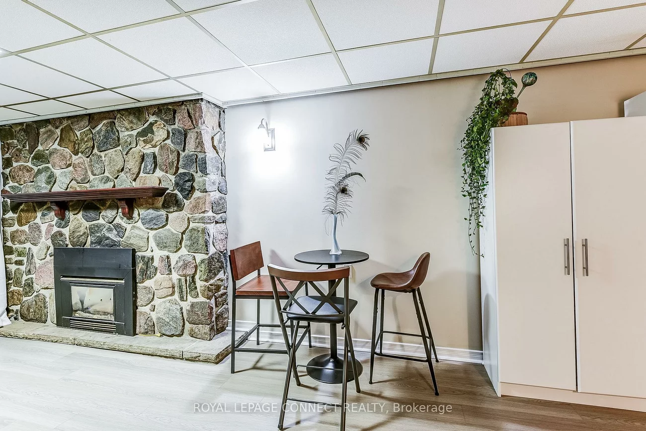 188, Island, Rouge E10, Toronto
