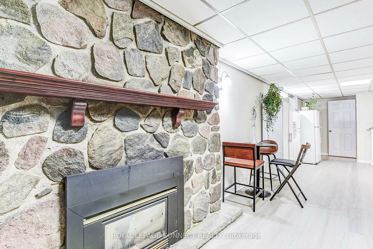 188, Island, Rouge E10, Toronto