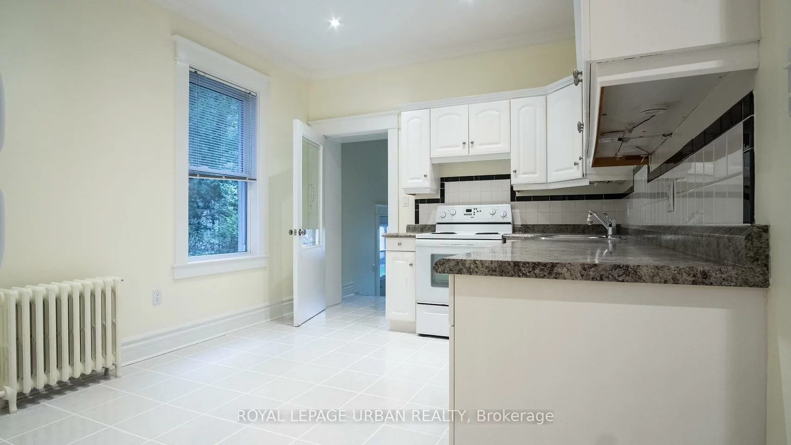 64, Brooklyn, South Riverdale, Toronto