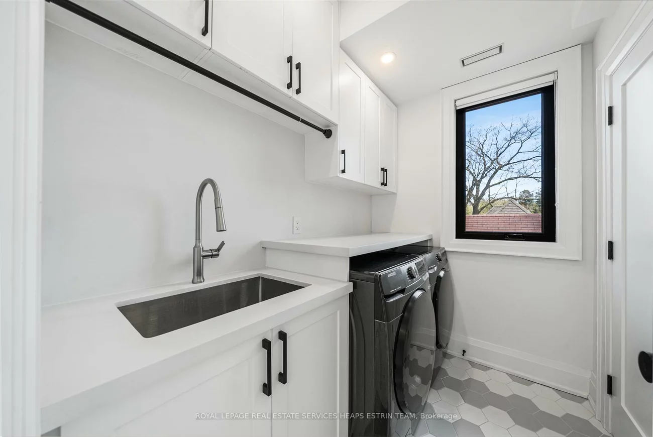 5, Taylor, East York, Toronto