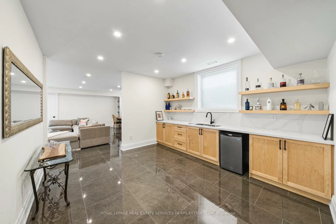5, Taylor, East York, Toronto