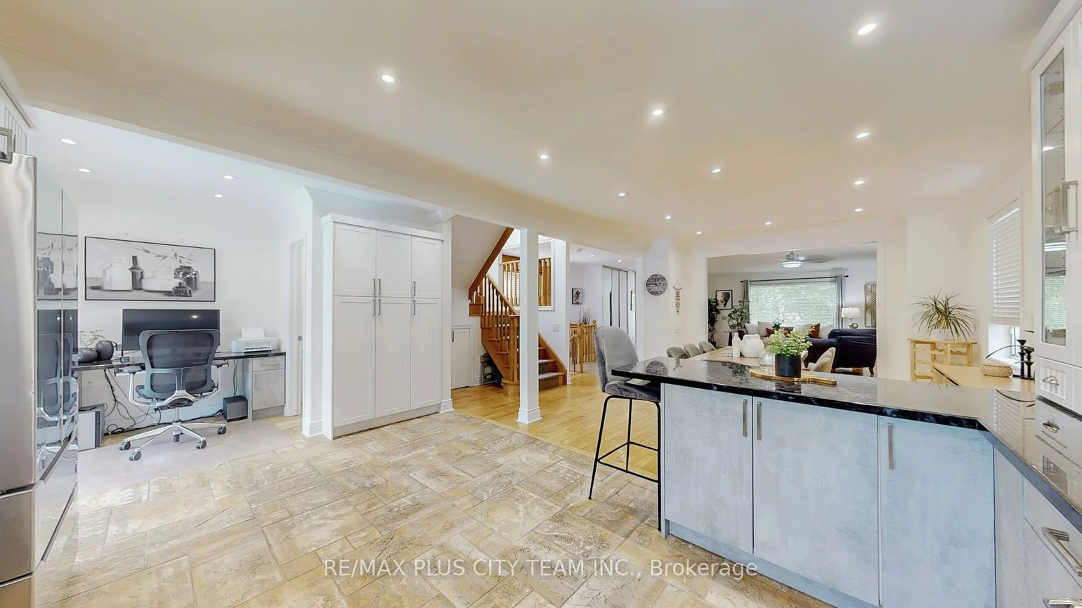 34, Edge Park, Clairlea-Birchmount, Toronto