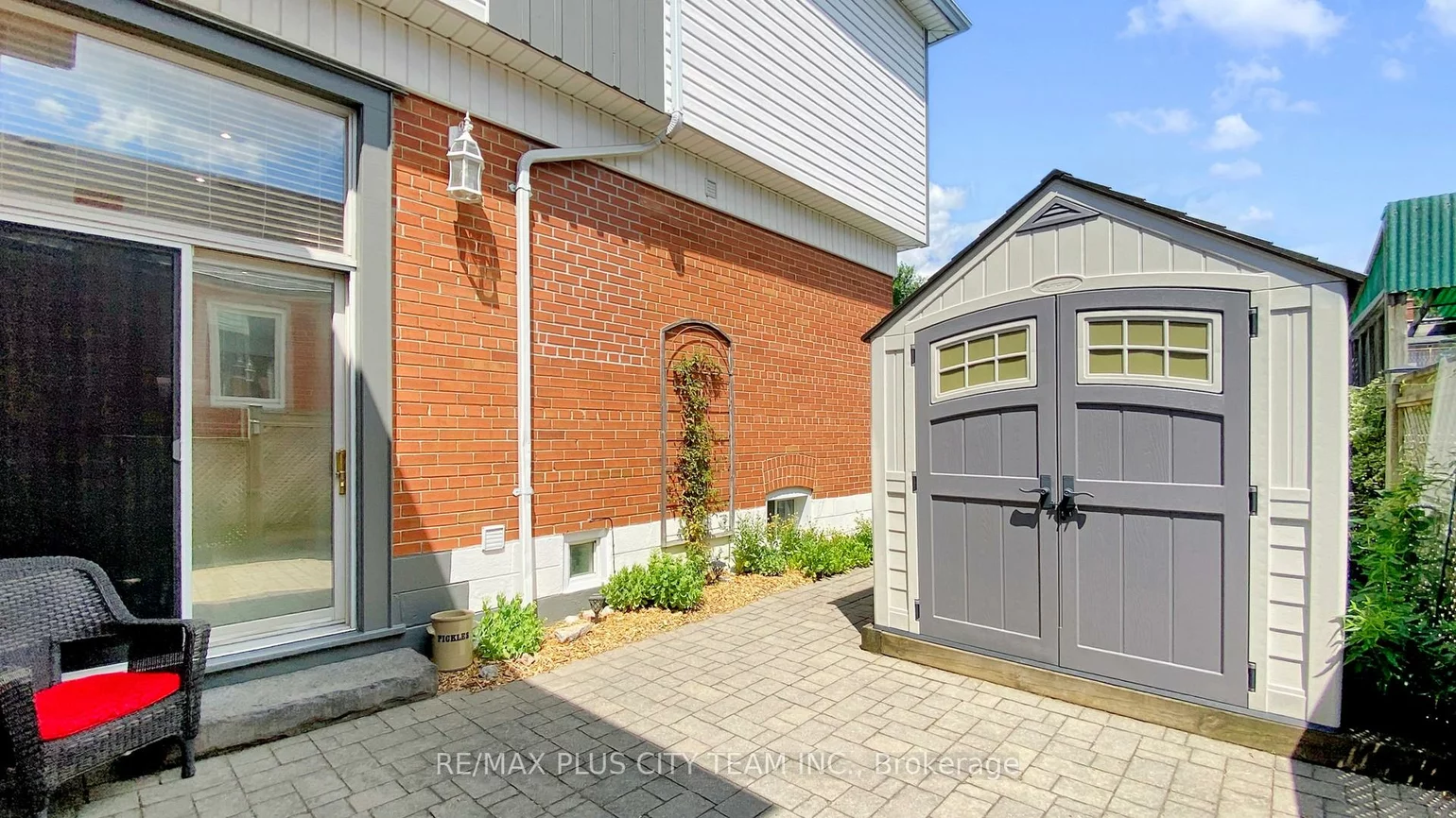 34, Edge Park, Clairlea-Birchmount, Toronto
