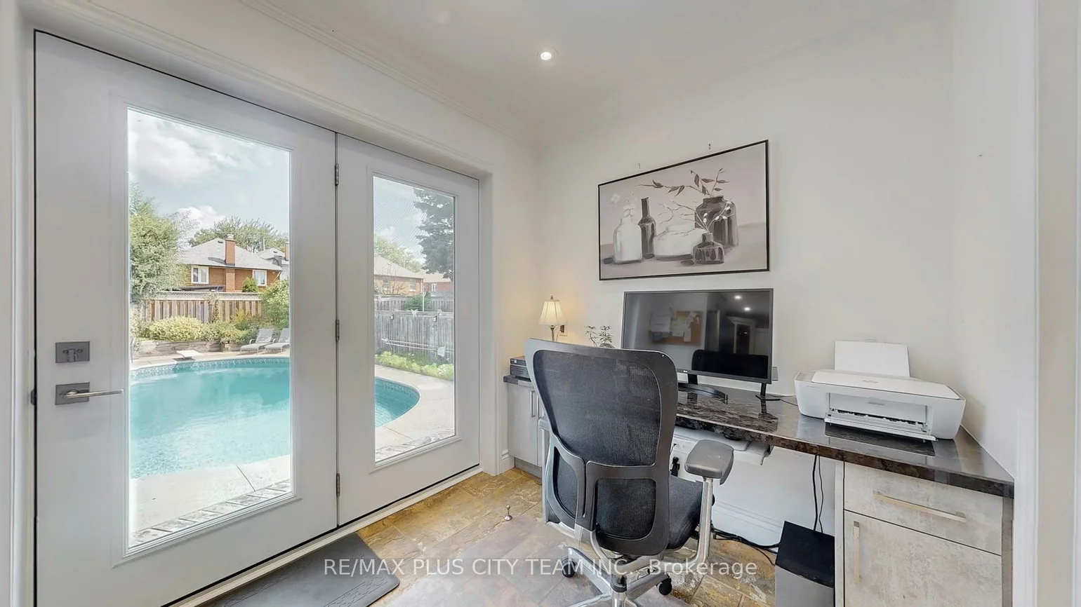 34, Edge Park, Clairlea-Birchmount, Toronto