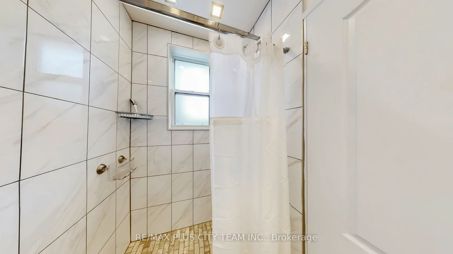 34, Edge Park, Clairlea-Birchmount, Toronto