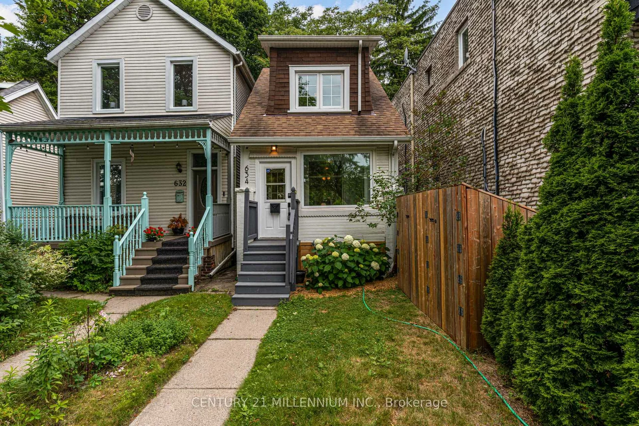 634, Woodbine, Woodbine Corridor, Toronto
