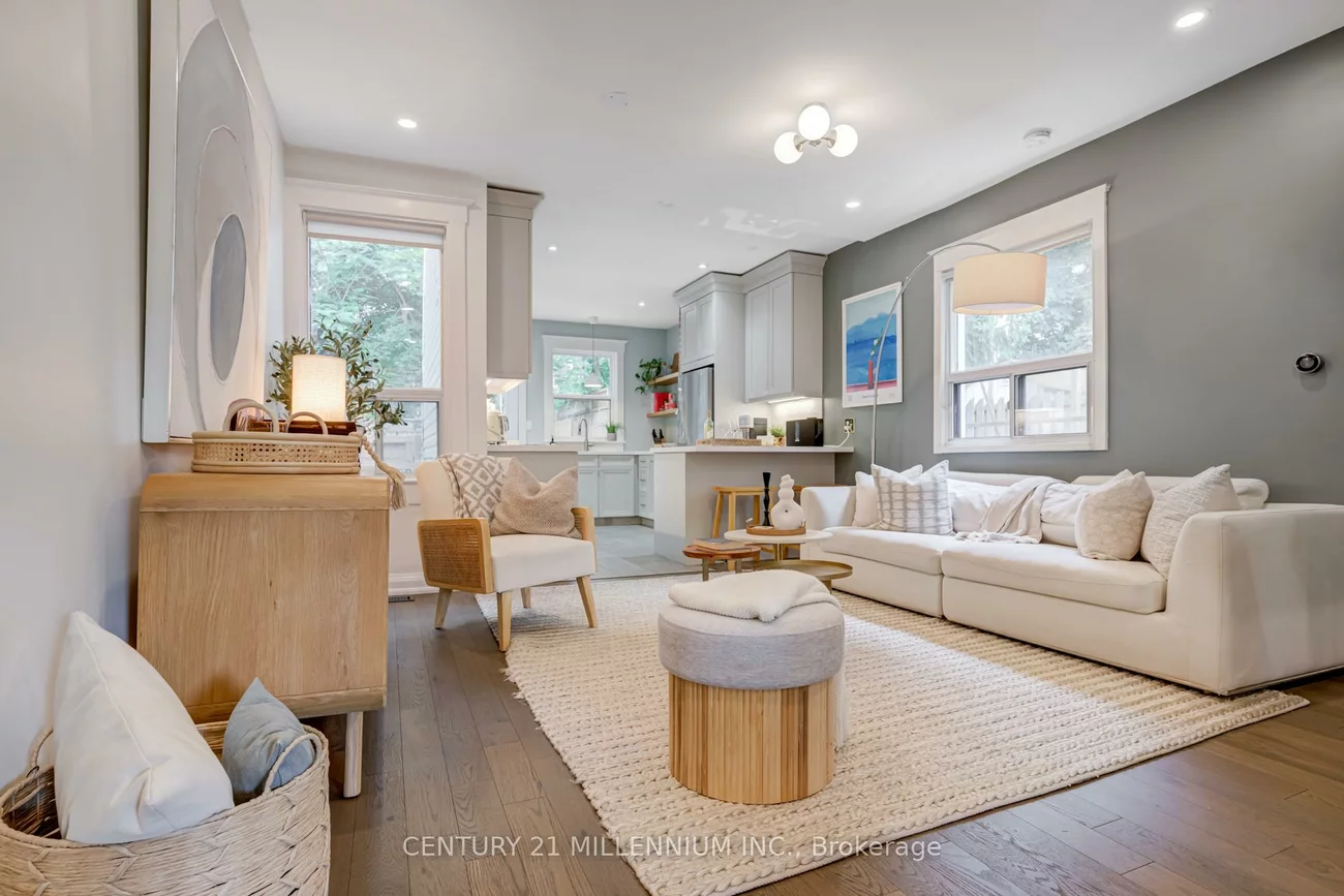 634, Woodbine, Woodbine Corridor, Toronto