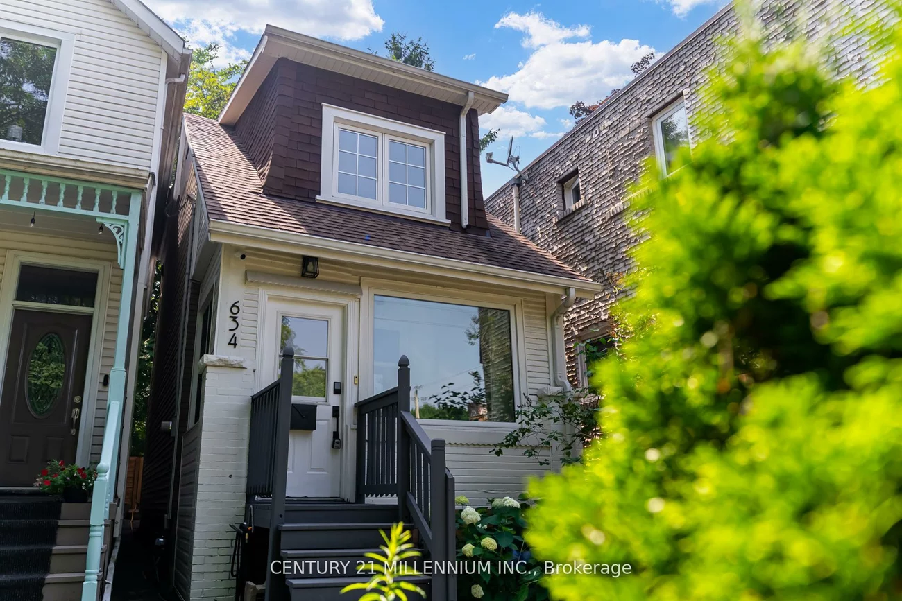634, Woodbine, Woodbine Corridor, Toronto