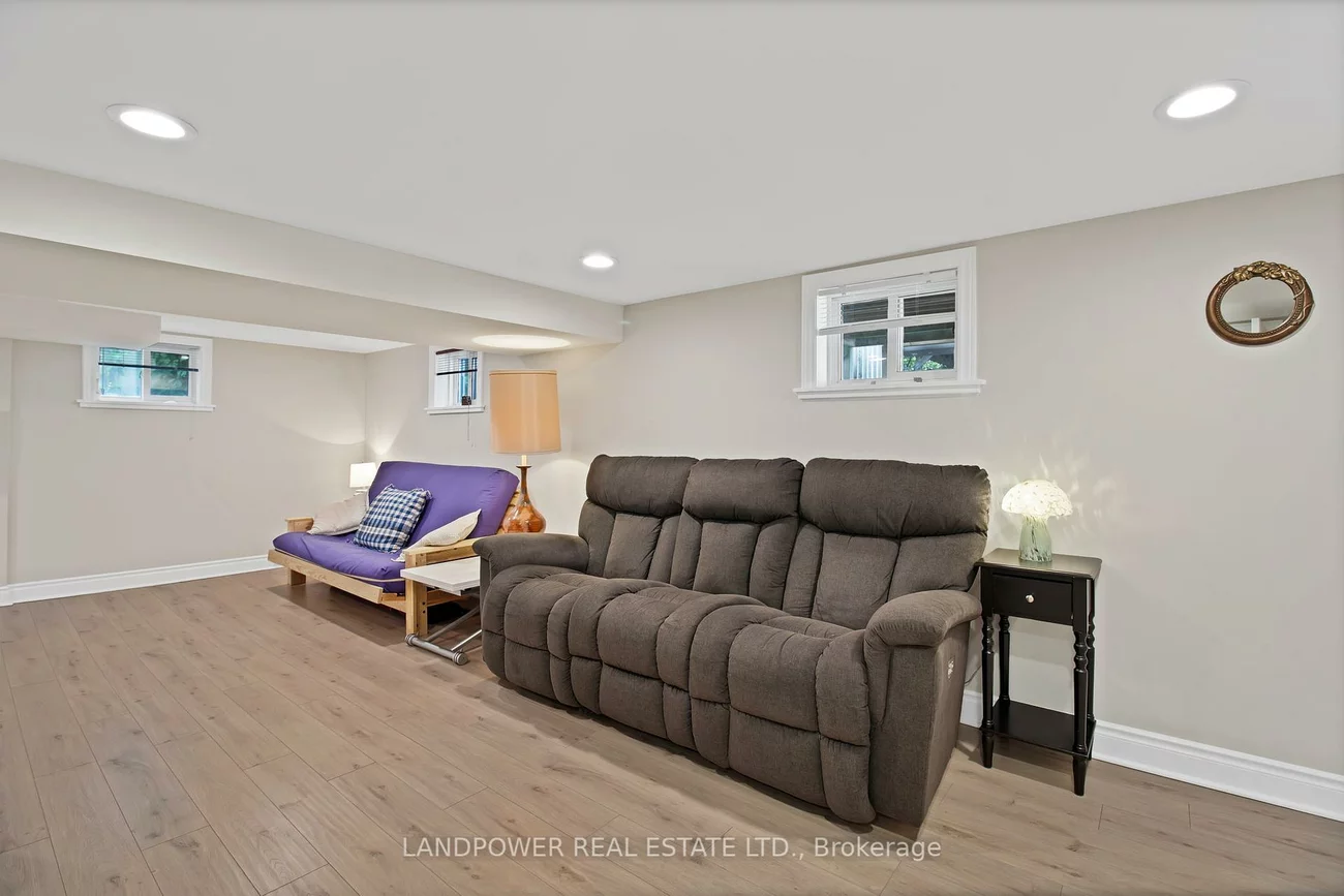 3133, St. Clair, Clairlea-Birchmount, Toronto