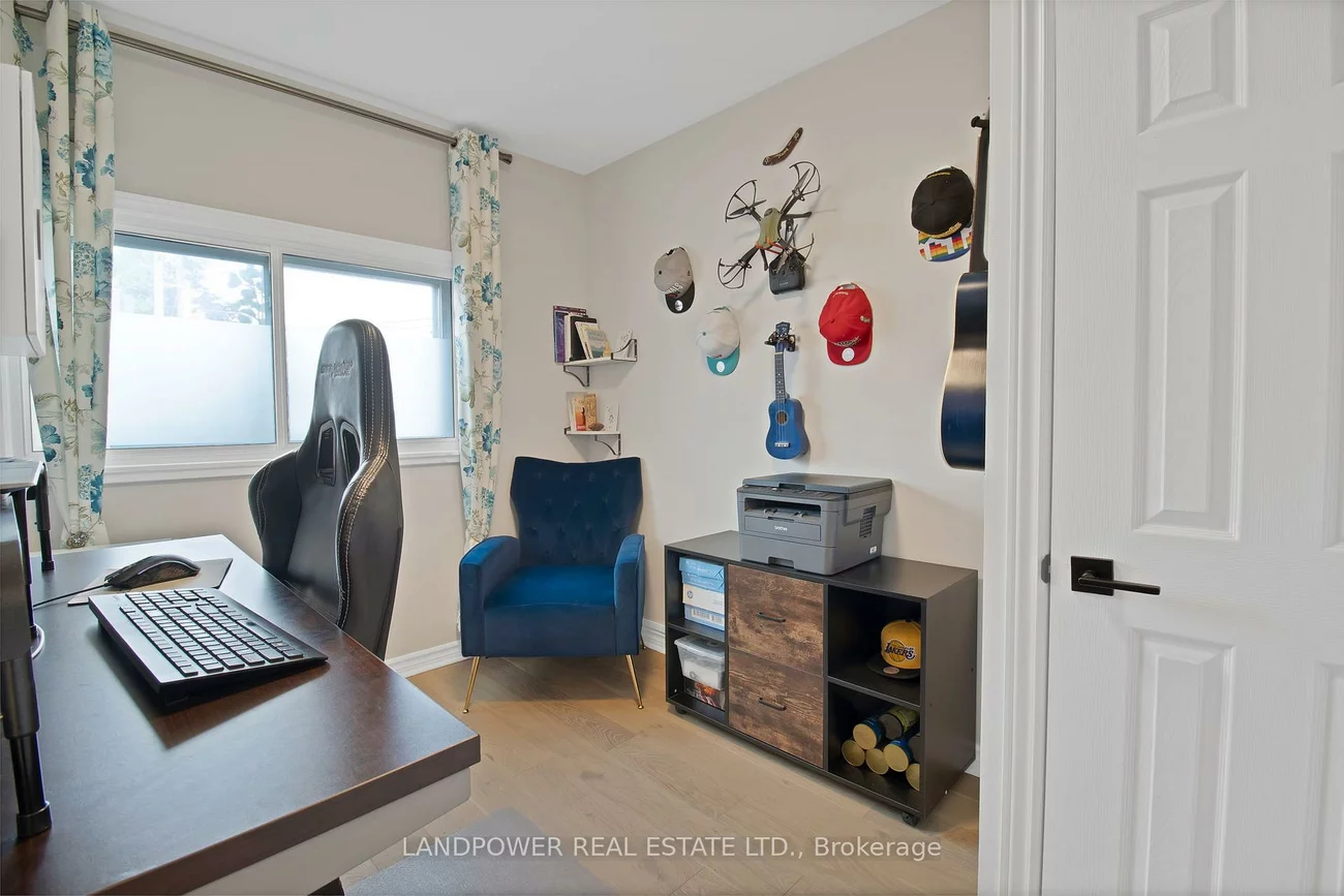 3133, St. Clair, Clairlea-Birchmount, Toronto