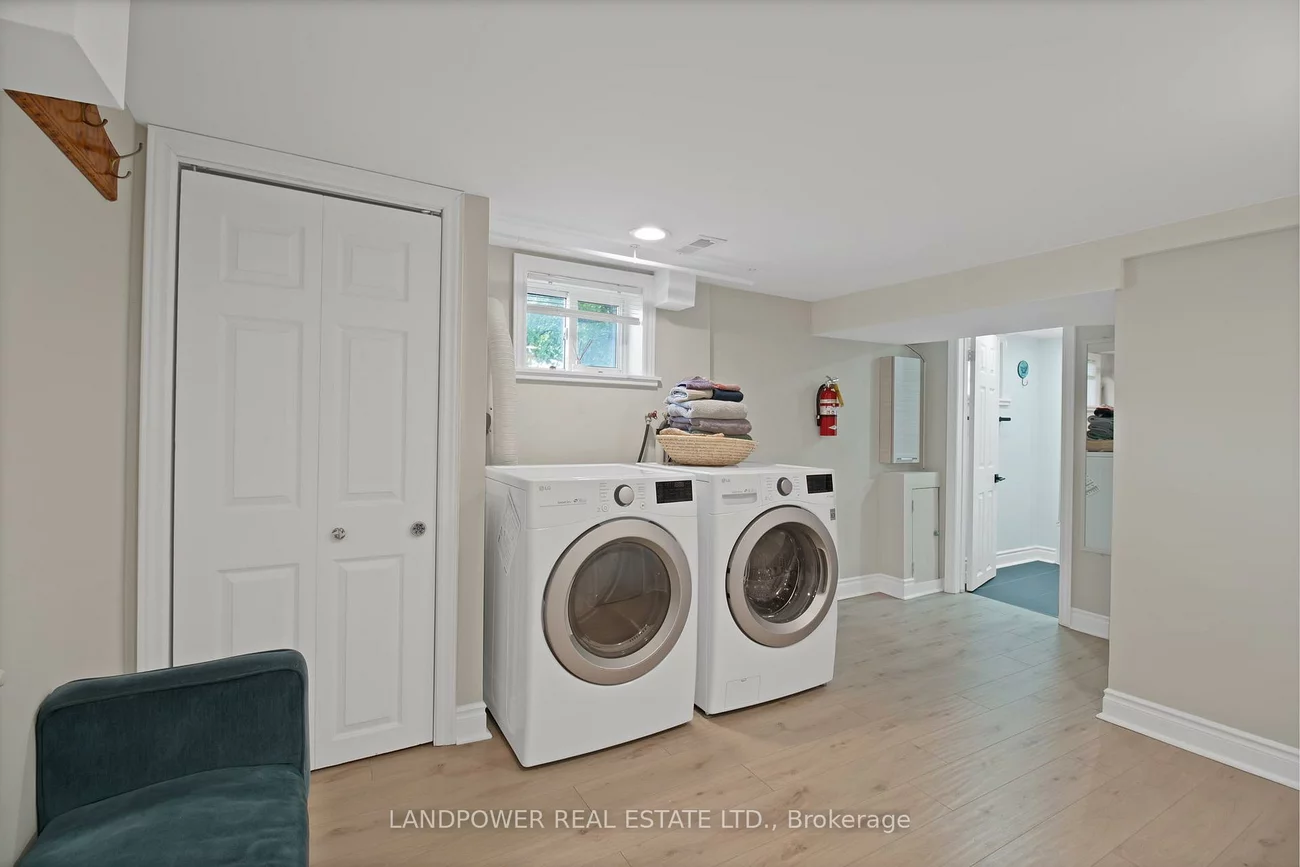 3133, St. Clair, Clairlea-Birchmount, Toronto