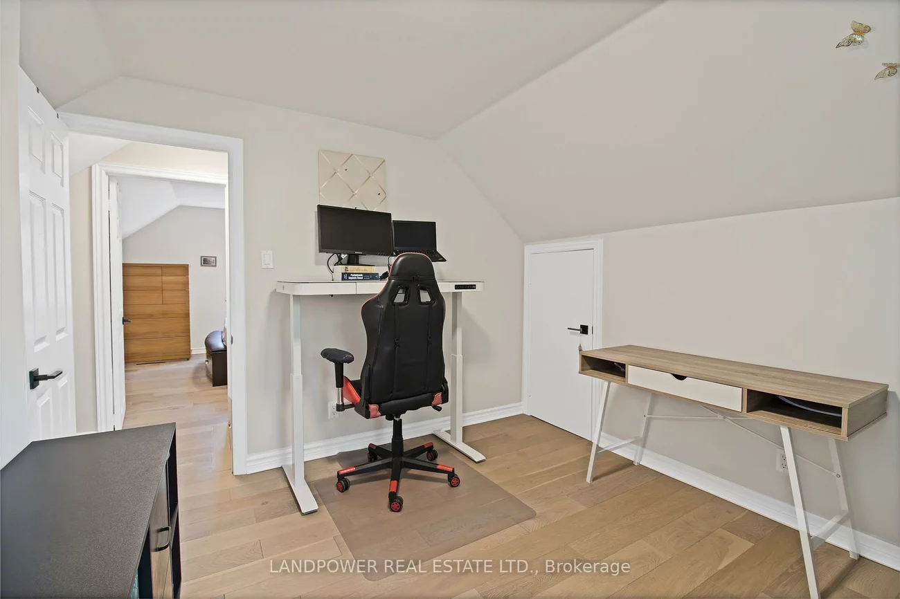 3133, St. Clair, Clairlea-Birchmount, Toronto
