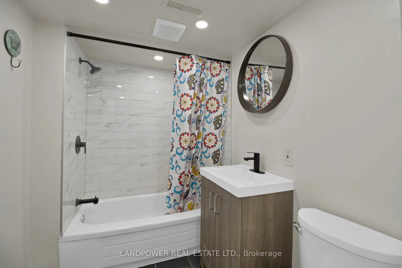 3133, St. Clair, Clairlea-Birchmount, Toronto