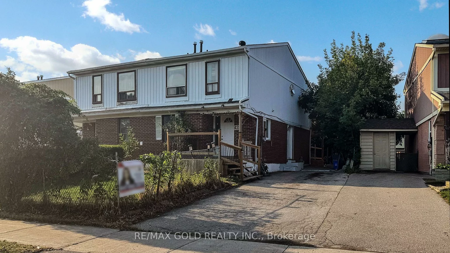 42, Murison, Malvern, Toronto
