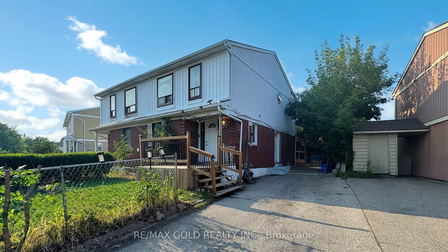 42, Murison, Malvern, Toronto