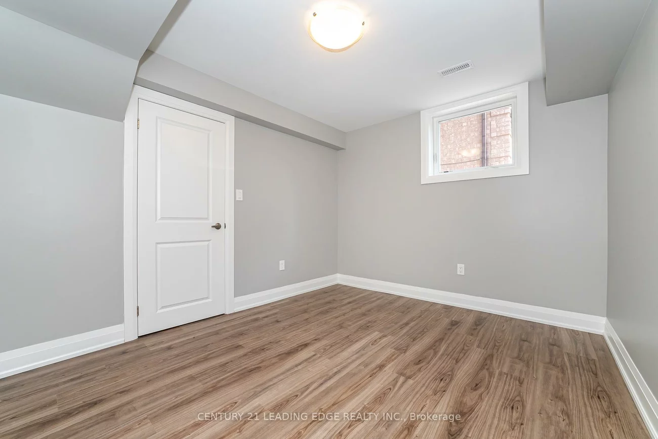 29, NATAL, Birchcliffe-Cliffside, Toronto