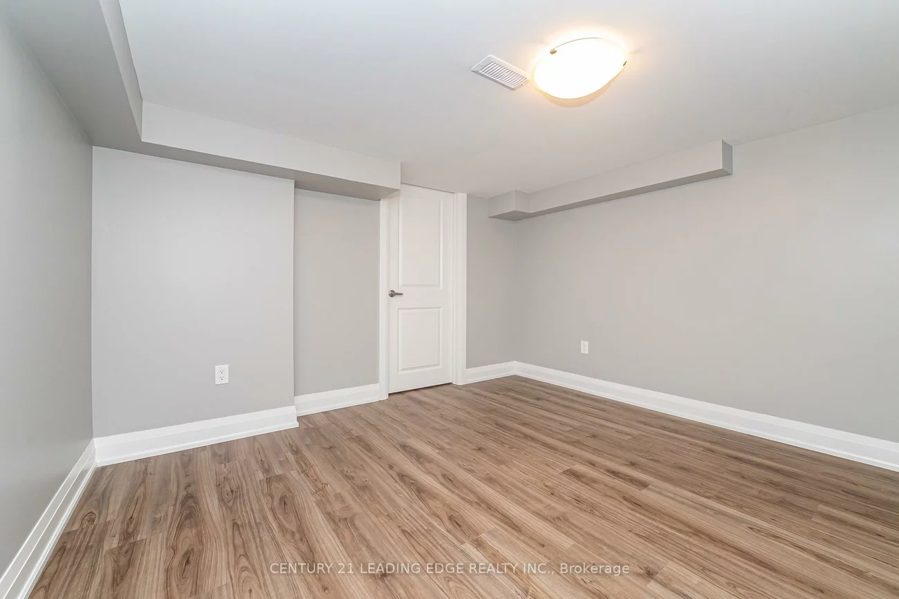 29, NATAL, Birchcliffe-Cliffside, Toronto