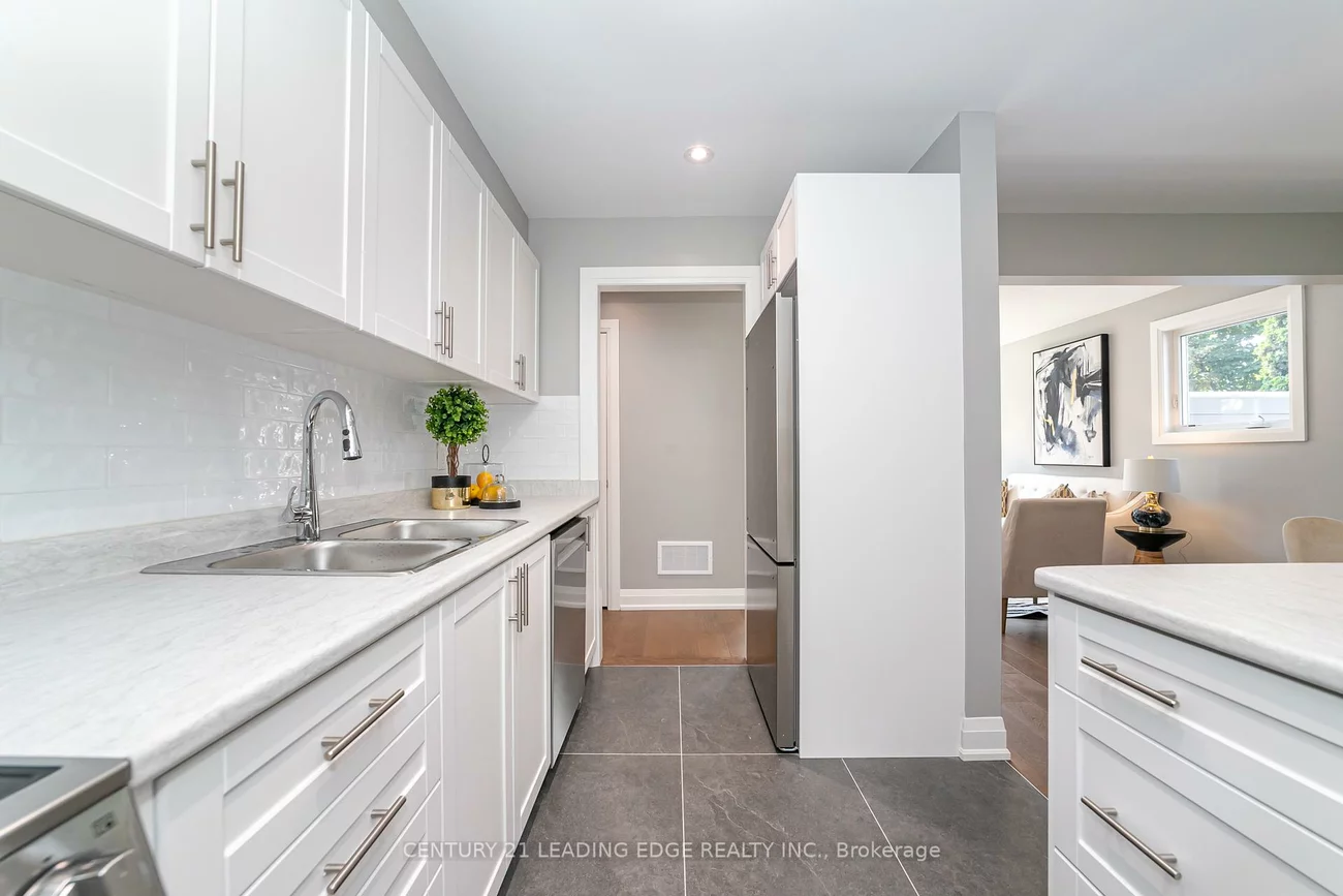 29, NATAL, Birchcliffe-Cliffside, Toronto