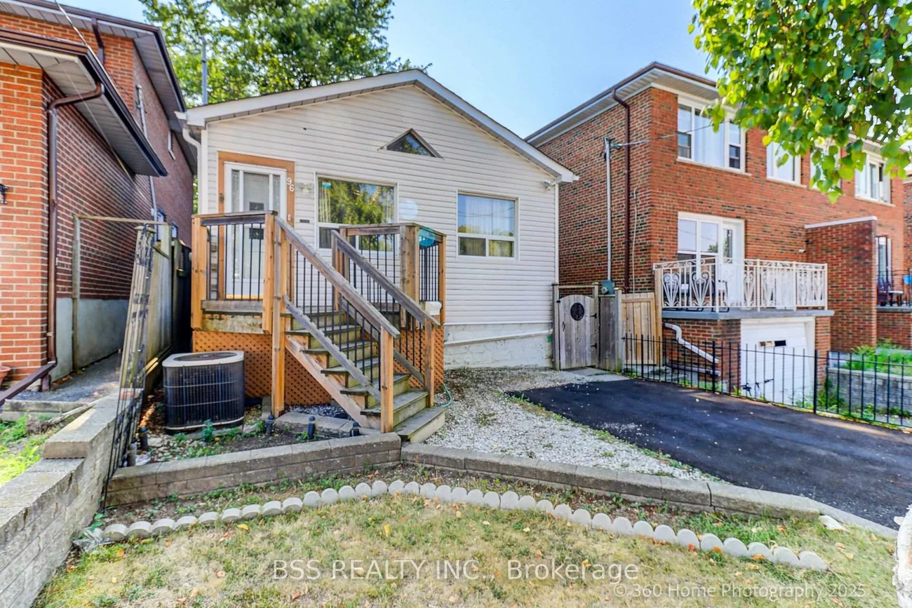 96, Laurel, Kennedy Park, Toronto