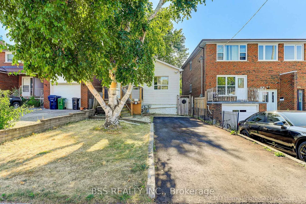 96, Laurel, Kennedy Park, Toronto