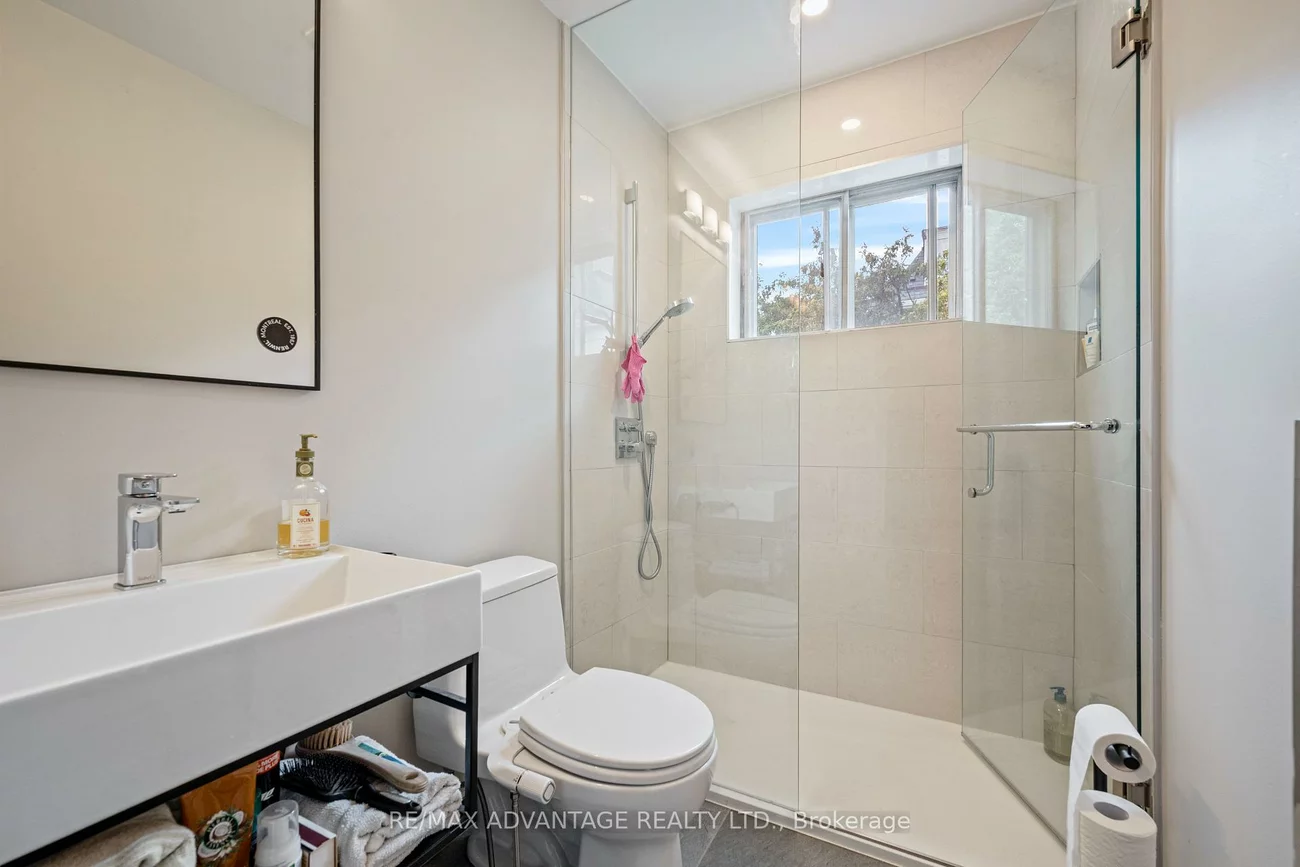 108, Hubbard, The Beaches, Toronto