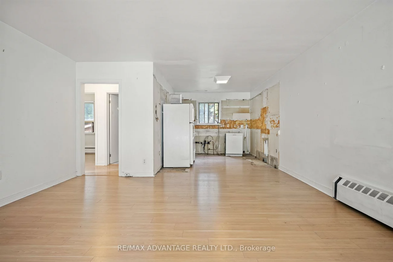 106, Hubbard, The Beaches, Toronto