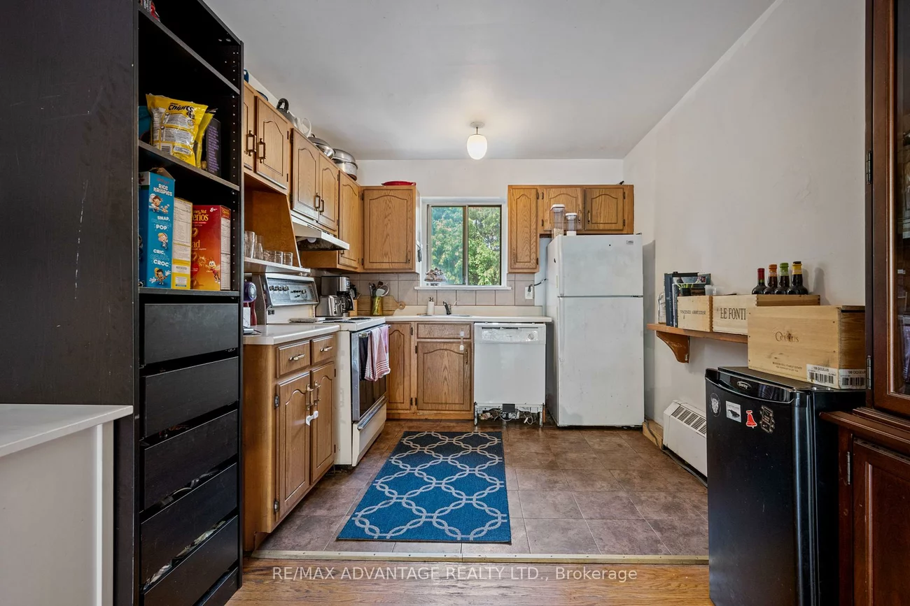 106, Hubbard, The Beaches, Toronto