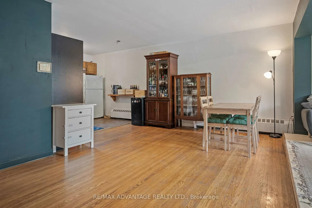 106, Hubbard, The Beaches, Toronto