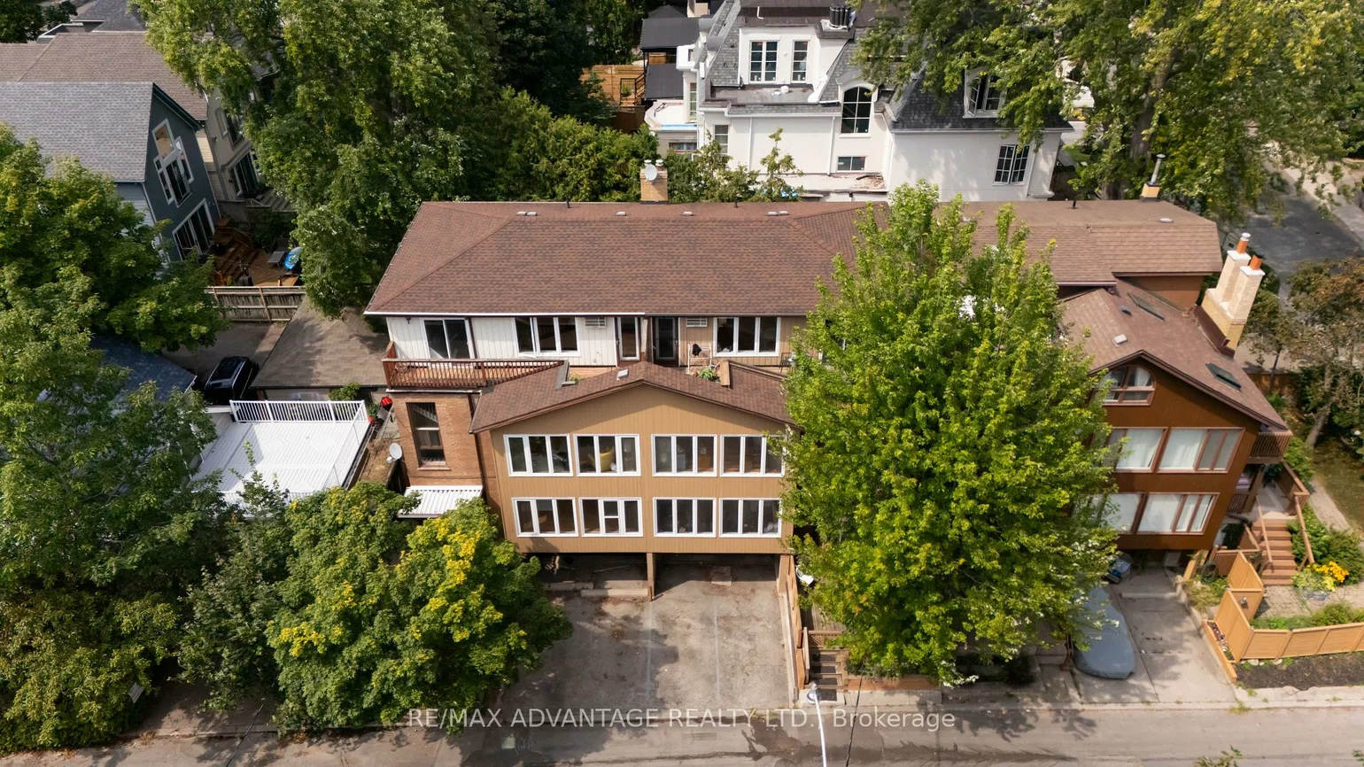 106, Hubbard, The Beaches, Toronto