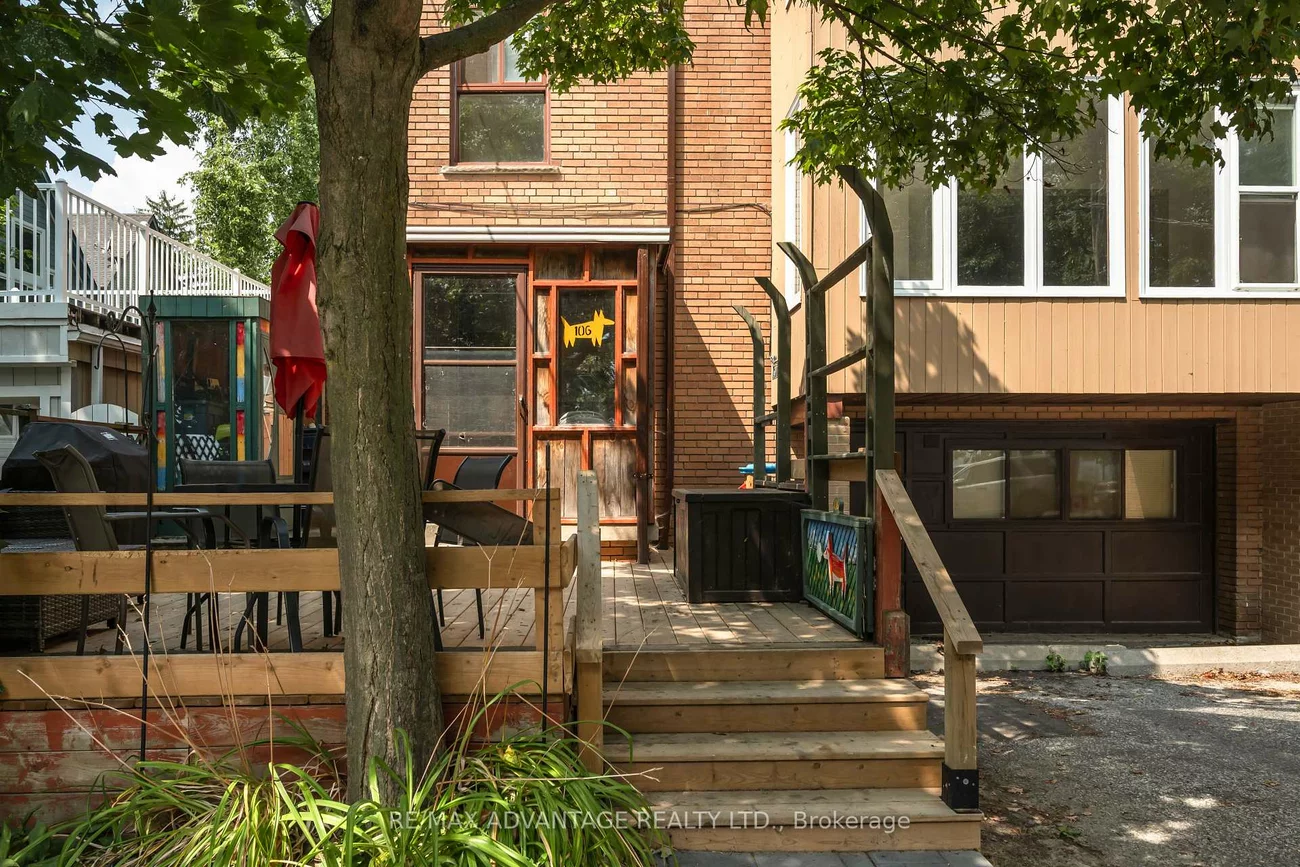 106, Hubbard, The Beaches, Toronto
