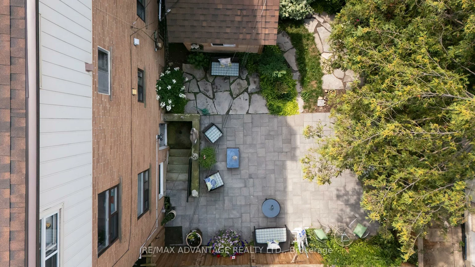 106, Hubbard, The Beaches, Toronto
