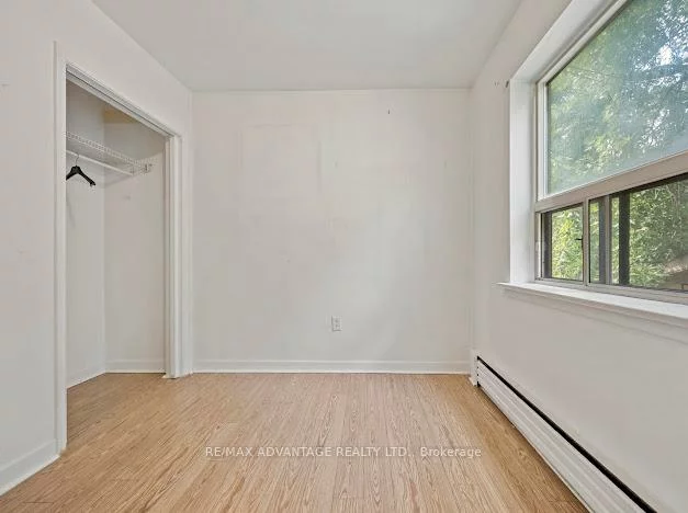 106, Hubbard, The Beaches, Toronto