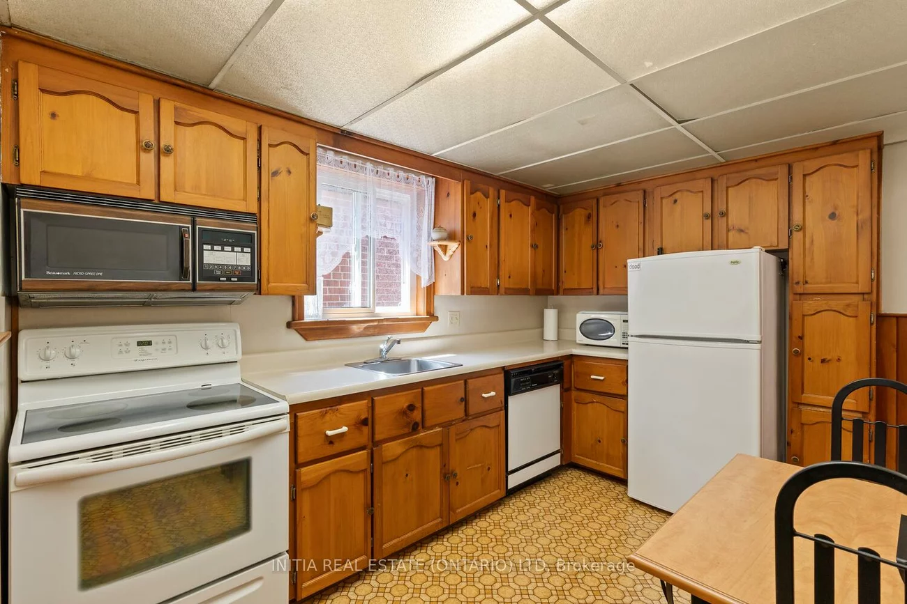 38, North Edgely, Clairlea-Birchmount, Toronto
