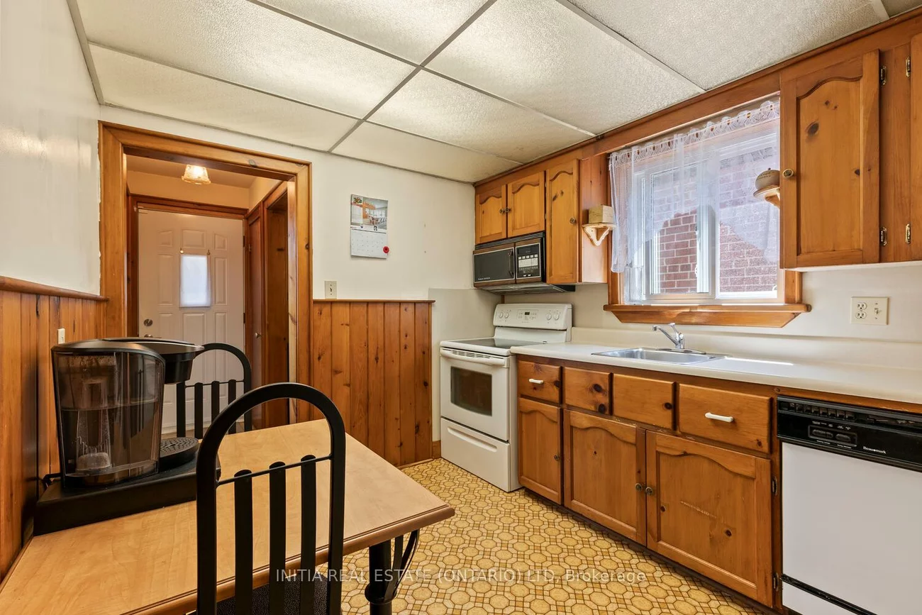 38, North Edgely, Clairlea-Birchmount, Toronto